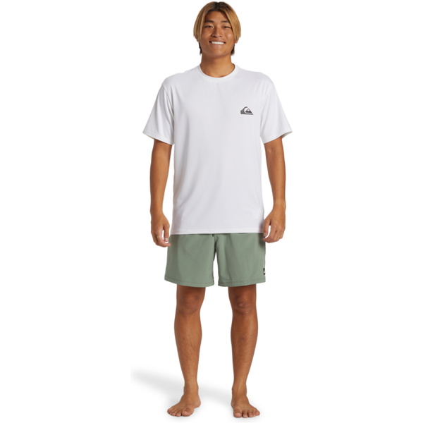 2026 Quiksilver Männer Everyday Surf Short Sleeve UPF T-Shirt AQYWR03135 - White